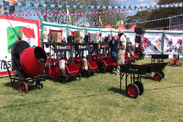 INTERNATIONAL EXHIBITS AND SHOWS